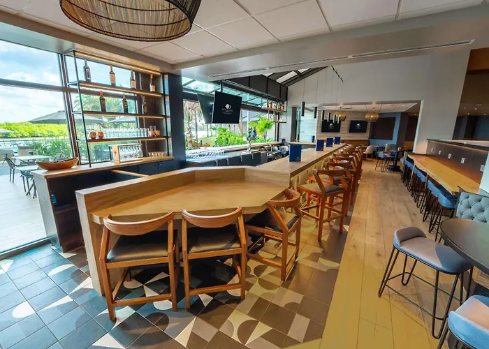 Doubletree By Hilton Tampa Rocky Point Waterfront