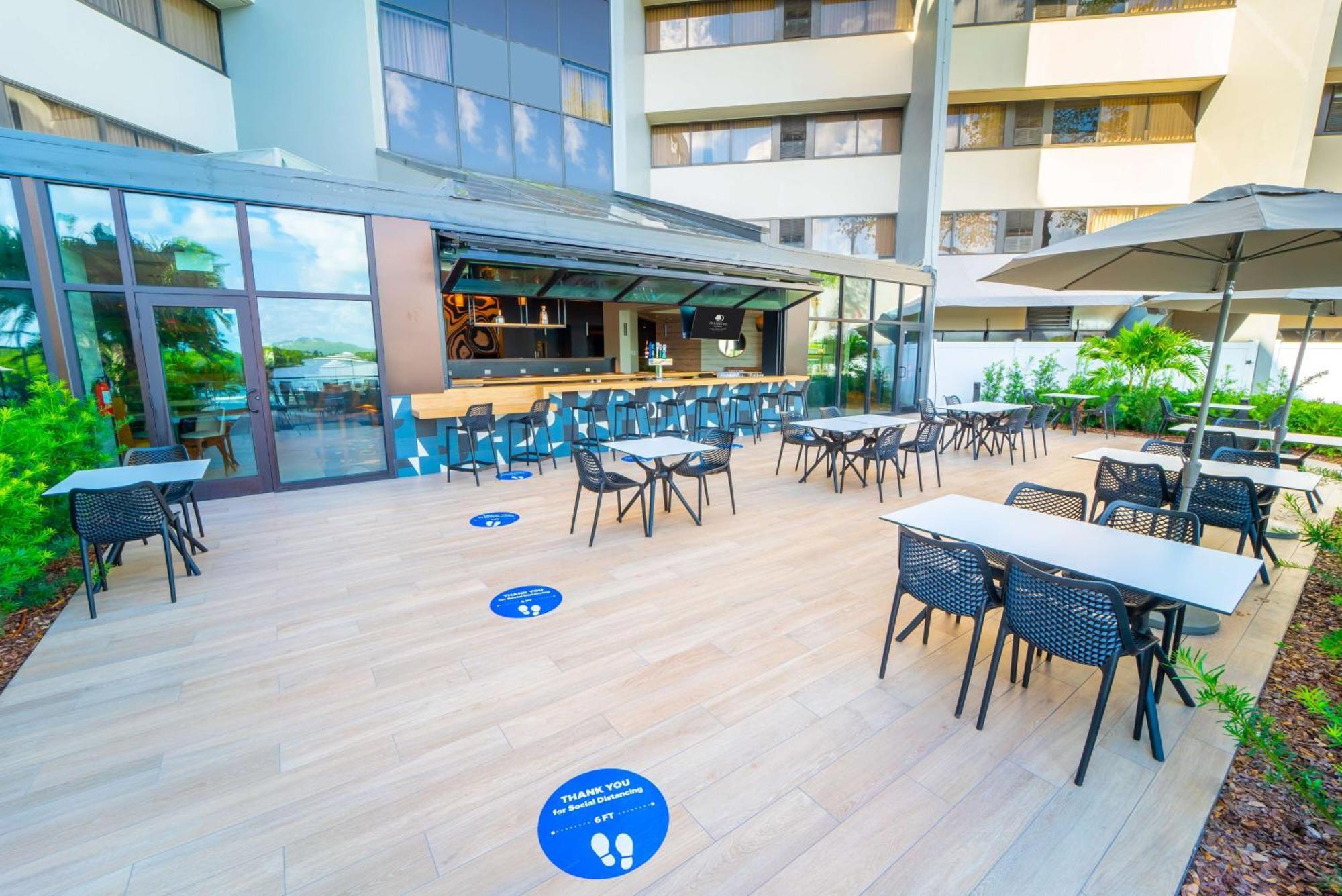 Doubletree By Hilton Rocky Point Waterfront Hotel Tampa